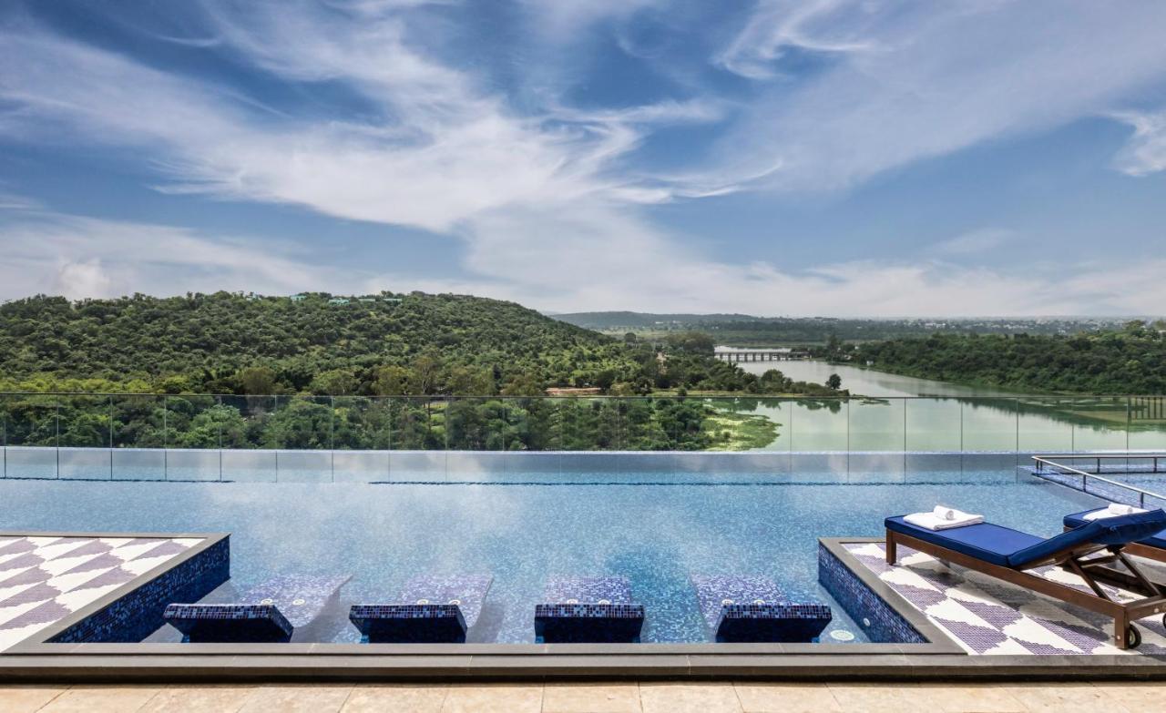 Taj Lakefront Bhopal Exterior photo