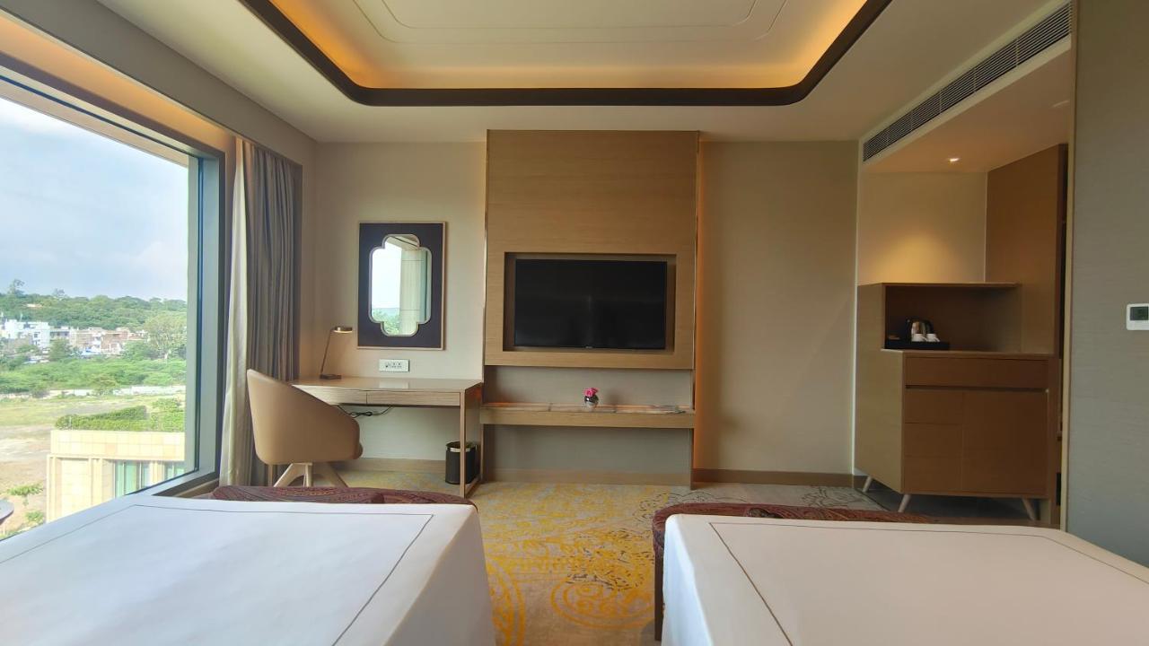 Taj Lakefront Bhopal Exterior photo