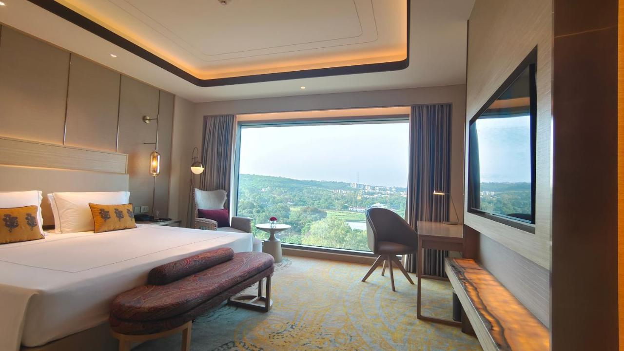 Taj Lakefront Bhopal Exterior photo
